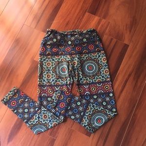 LulaRoe one size leggings